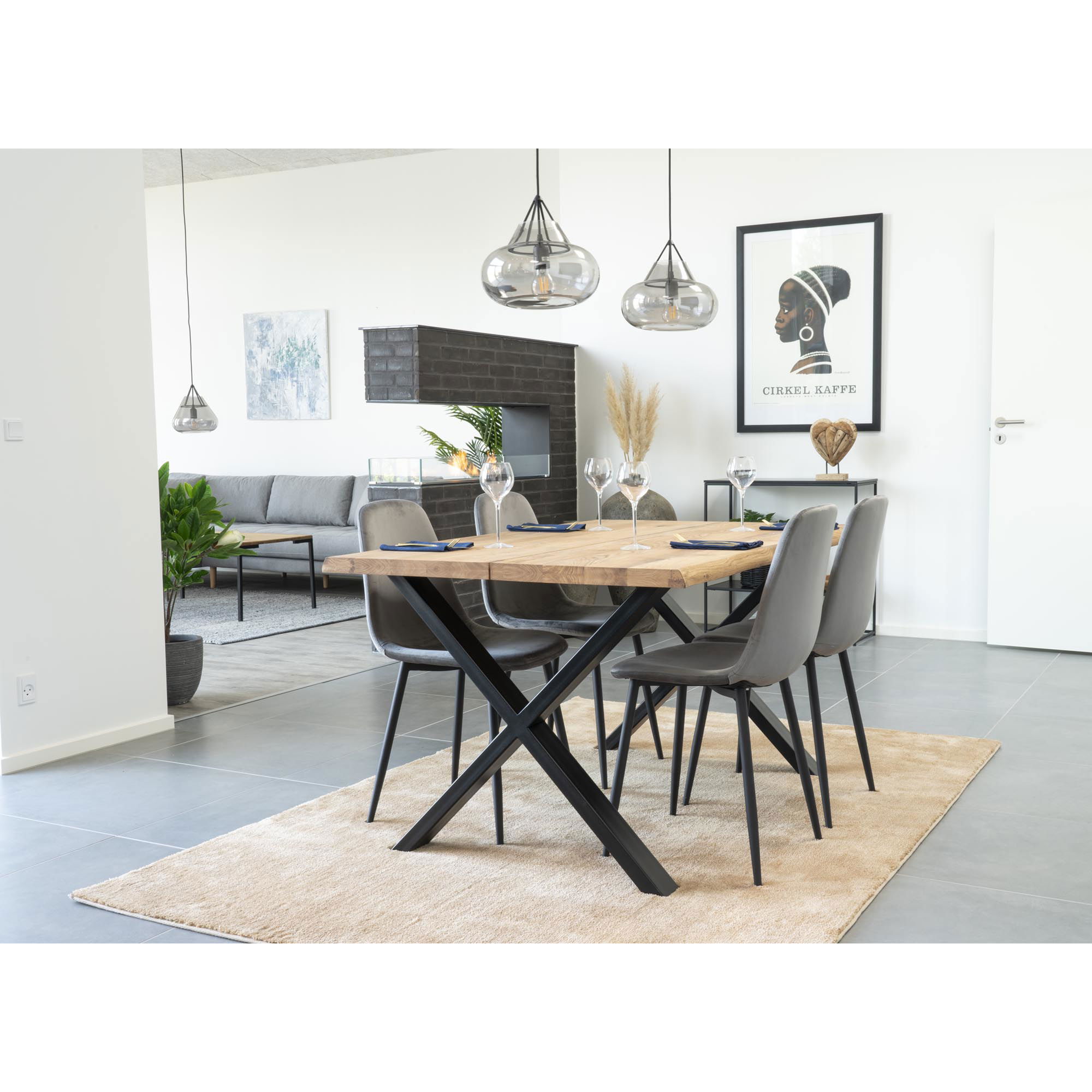 FAEE TOLEN dining table