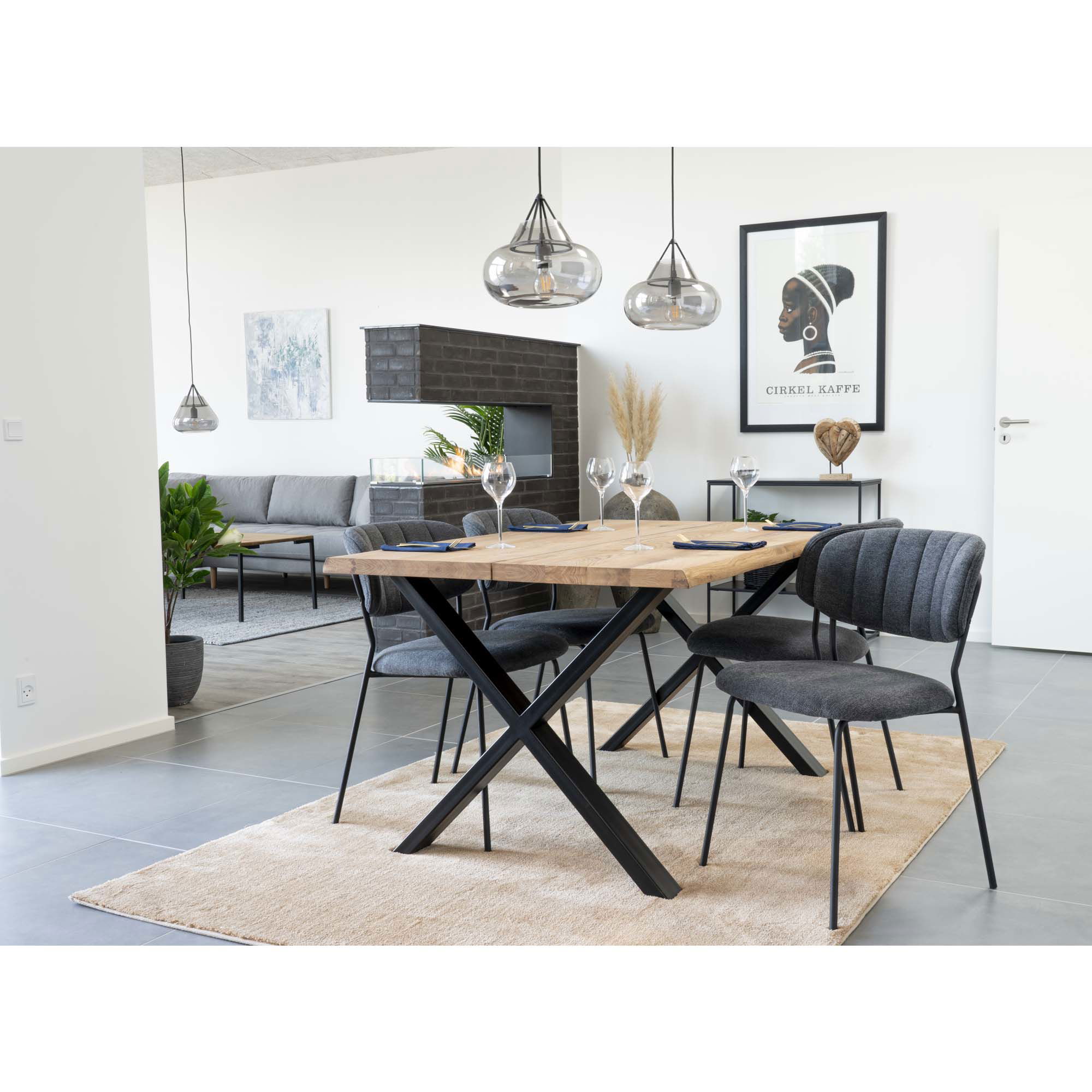 FAEE TOLEN dining table