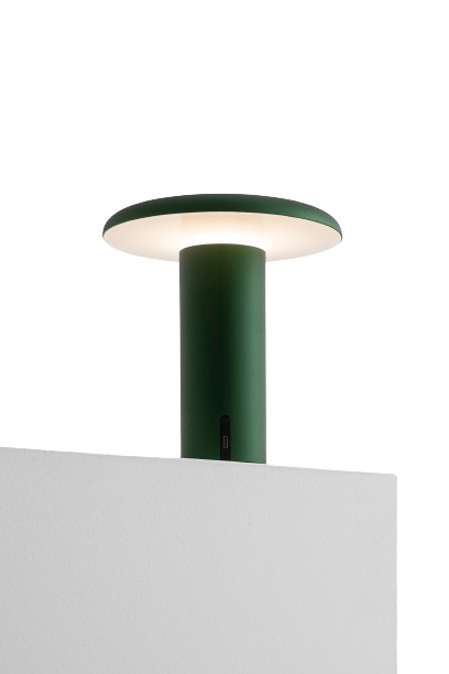 ARTEMIDE Tischleuchte TAKKU
