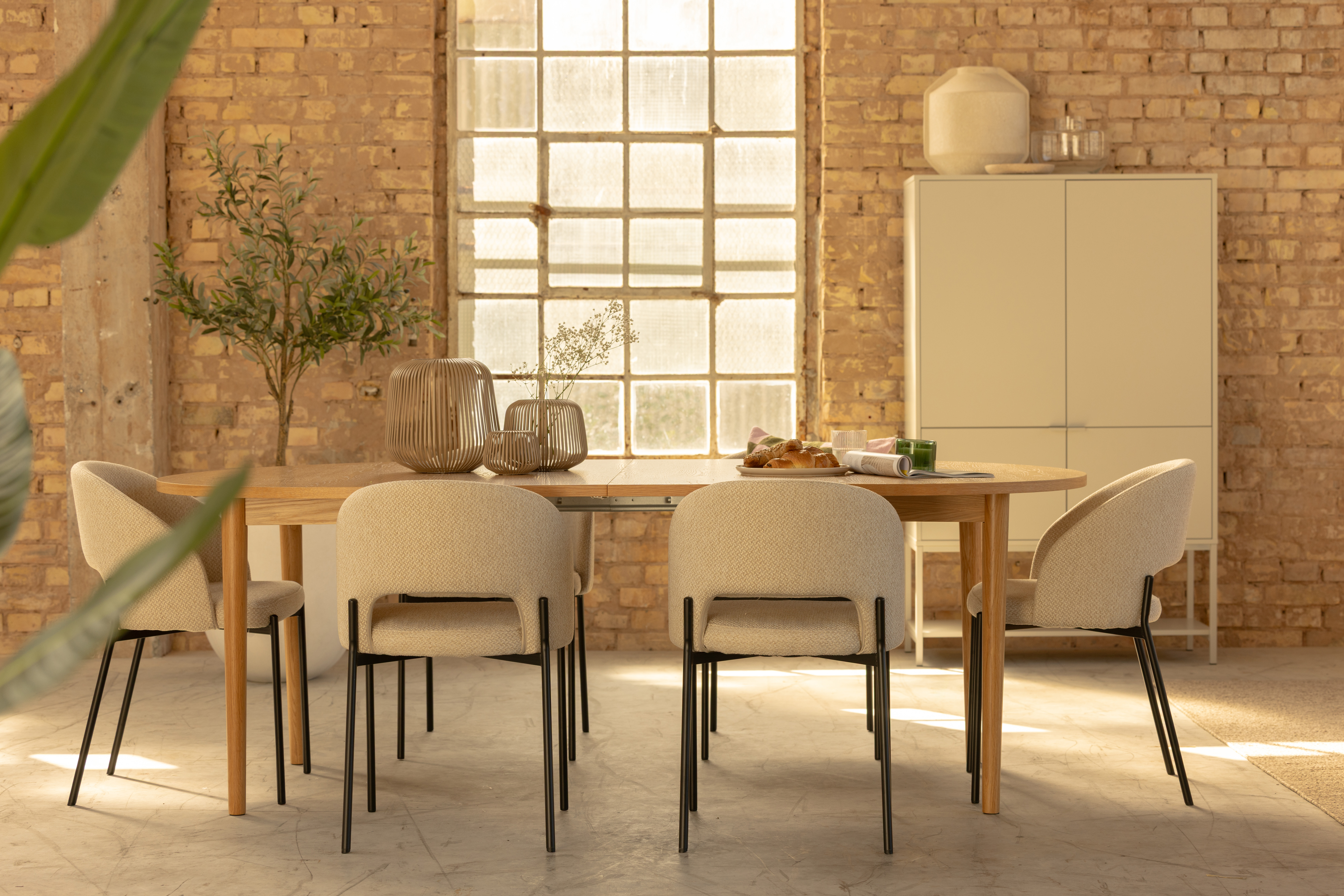 FAEE Table de salle à manger STEMINIG