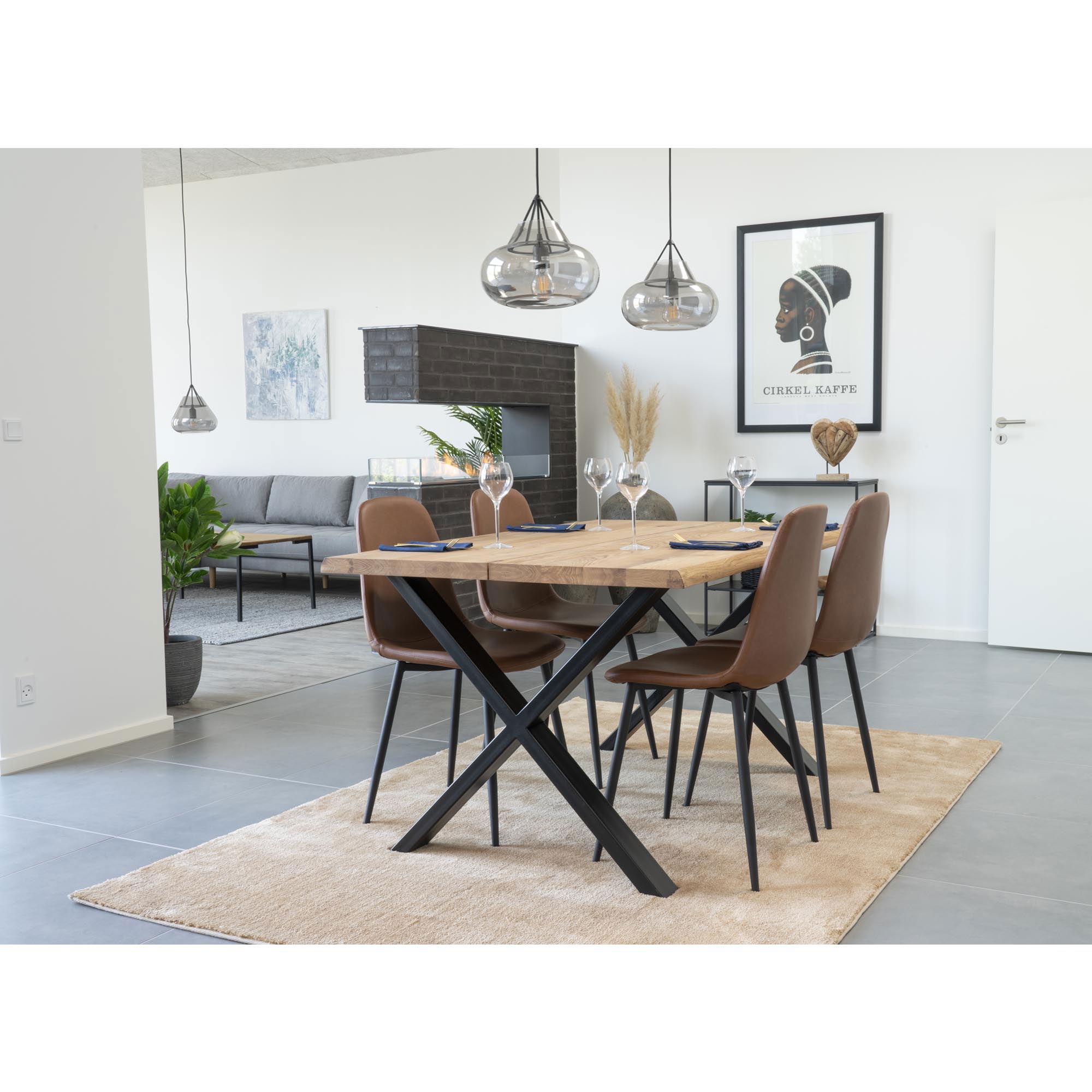 FAEE TOLEN dining table