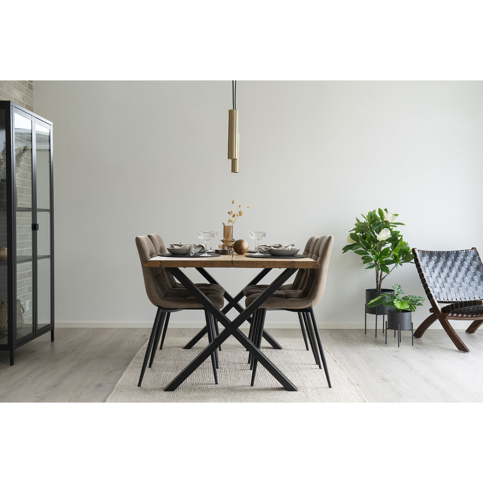 FAEE TOLEN dining table